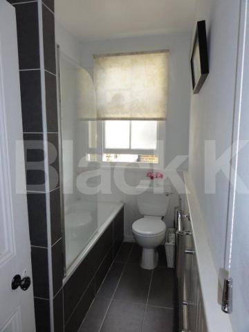 			LET , 3 Bedroom, 1 bath, 1 reception Apartment			 Dornton Road, Balham